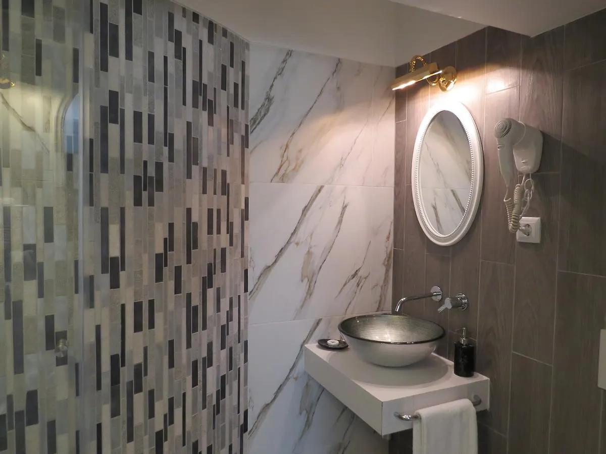 Villa Moments - Guest House Портиман 2*,