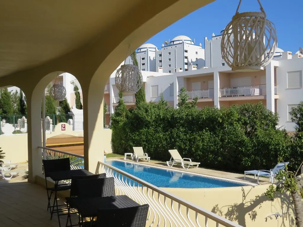 Villa Moments - Guest House Portimao 2*,